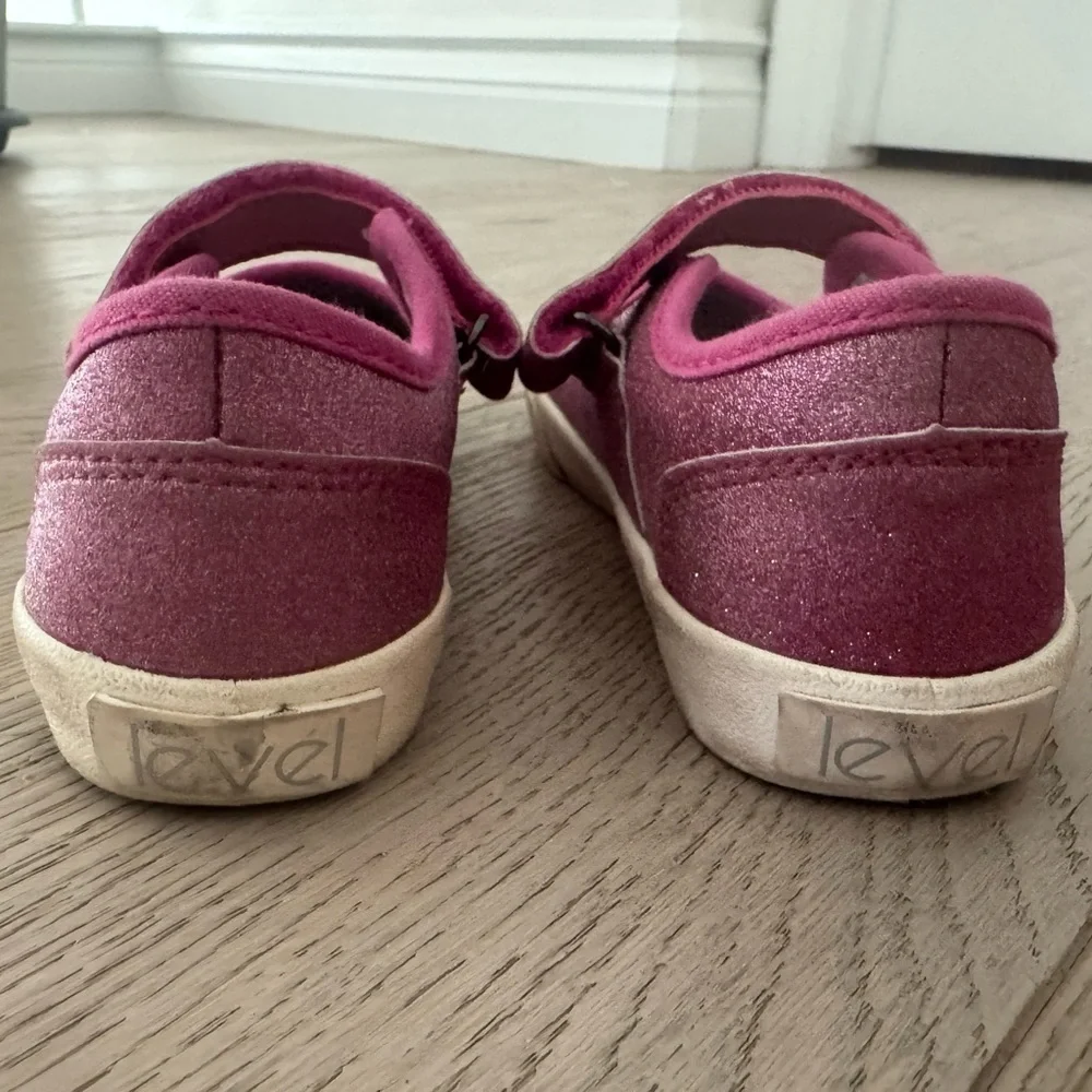 Level Girls Dazzler Hot Pink Size 11